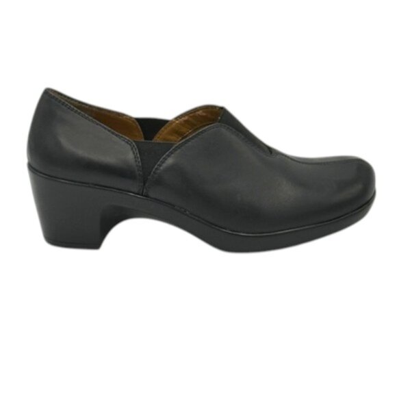 Easy Spirit Black Slip-On Shoes Size 9N Like New - Picture 1 of 12